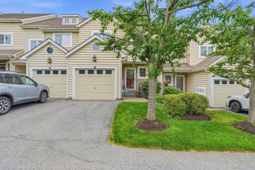 32 Rolling Ridge Rd, Hyde Park, NY, 12538-3534 | Card Image
