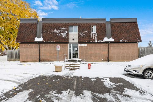 54-227 Ridgepark Pvt, Nepean, ON, K2G1H1 | Card Image