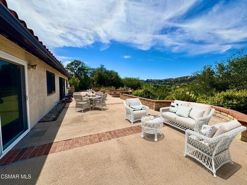 2031 Channelford Rd, Westlake Village, CA, 91361-3508 | Card Image