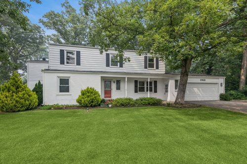 2910 Cherokee Ln, Riverwoods, IL, 60015-1609 | Card Image