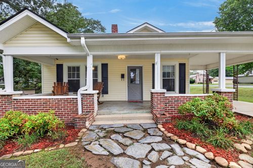 303 Bluff St, Rockmart, GA, 30153-1711 | Card Image