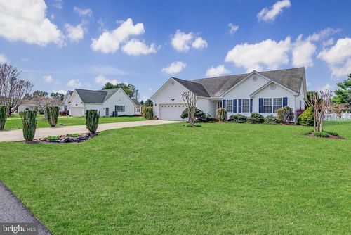 11 Ancient Oak Dr, LEWES, DE, 19958-9456 | Card Image