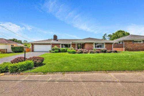 512 Briarcliff Court, New Martinsville, WV, 26155 | Card Image