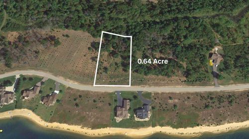 N8042 N Shore Dr, New Lisbon, WI, 53950-9032 | Card Image