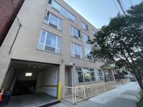apt-2e-40 97th St, Corona, NY, 11368-3392 | Card Image