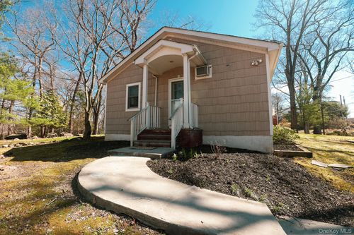 b-109 Vista Ter S, Mahopac, NY, 10541-3172 | Card Image