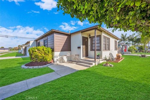 7781 Ledon Way, Midway City, CA, 92655-1525 | Card Image