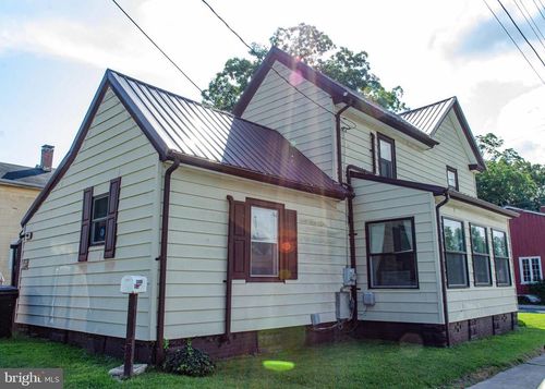 401 4th St, POCOMOKE CITY, MD, 21851-1413 | Card Image