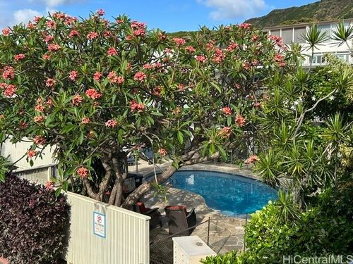 218-3824 Leahi Ave, Honolulu, HI, 96815-4423 | Card Image