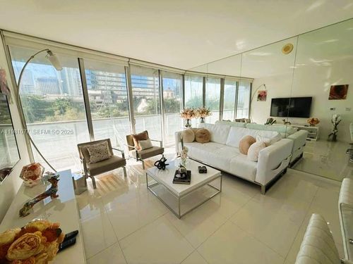 511-495 Brickell Ave, Miami, FL, 33131-2772 | Card Image