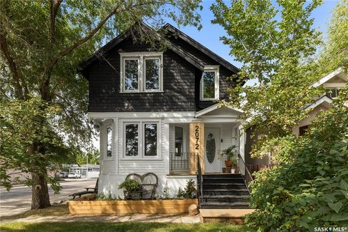 2072 Princess St, Regina, SK, S4T3Z4 | Card Image