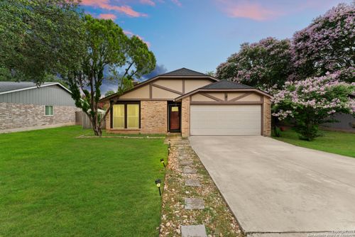 9246 Ridgeland St, San Antonio, TX, 78250-4024 | Card Image