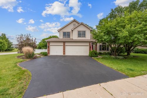 807 Wood Ave, Geneva, IL, 60134-3926 | Card Image