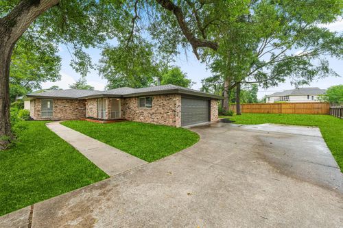 227 E North Hill Drive, Spring, TX, 77373 | Card Image