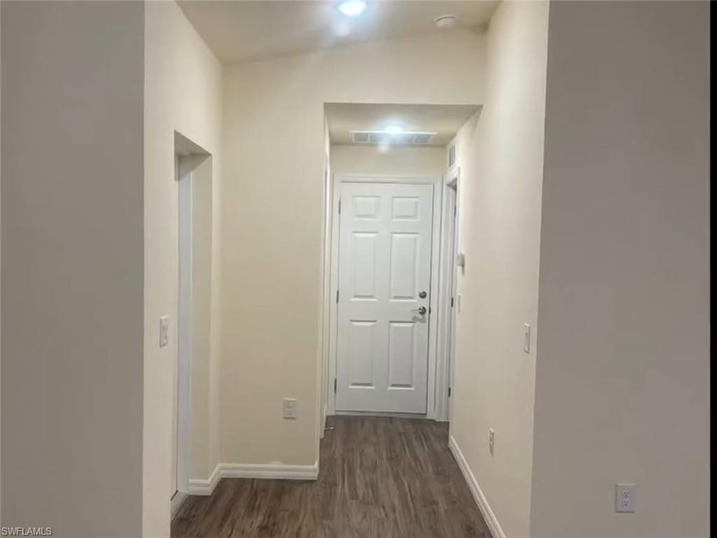 Residential Lease in LABELLE 5