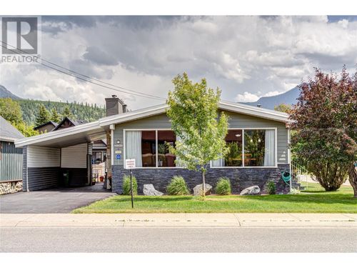 1202 6th Ave, Fernie, BC, V0B1M2 | Card Image