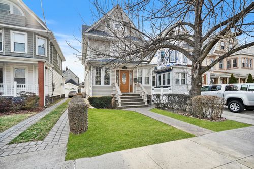 8534 108th St, Richmond Hill, NY, 11418-1219 | Card Image