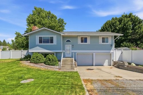 211 S Barker Rd, Spokane Valley, WA, 99016-9705 | Card Image