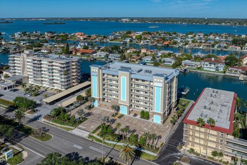 402-125 Island Way, CLEARWATER, FL, 33767-2217 | Card Image