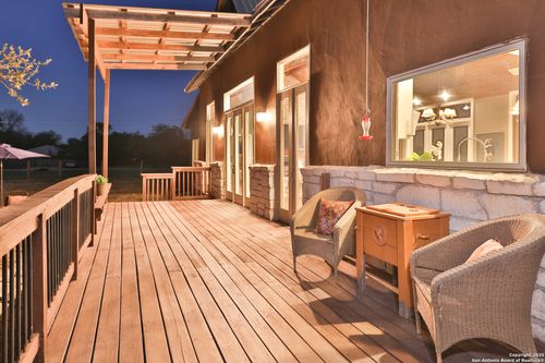 1523 Meadow Gln, Adkins, TX, 78101-2613 | Card Image