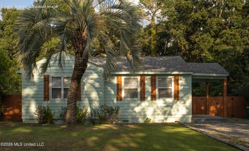 324 West Dr, Biloxi, MS, 39531-3200 | Card Image