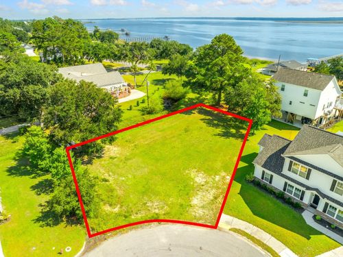 309 Chaff Ct, Georgetown, SC, 29440-4557 | Card Image