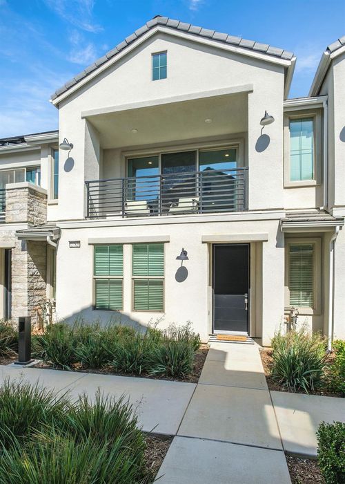 2783 E Tamarind Dr, Fresno, CA, 93730-7093 | Card Image