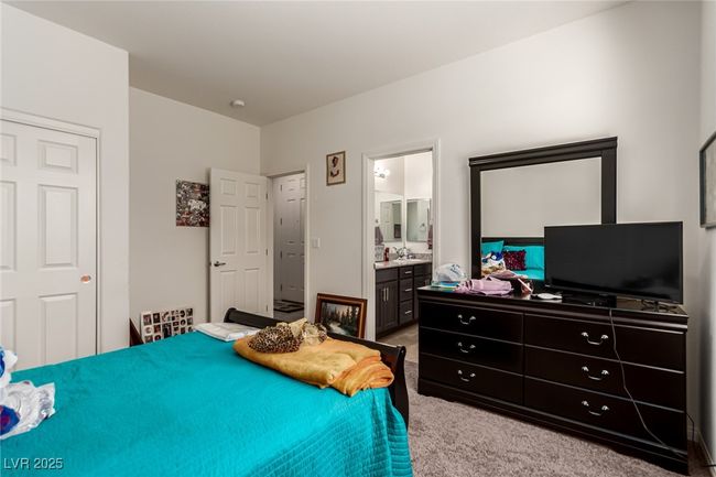 5633 Alitak Bay St, House other with 4 bedrooms, 3 bathrooms and null parking in North Las Vegas NV | Image 37
