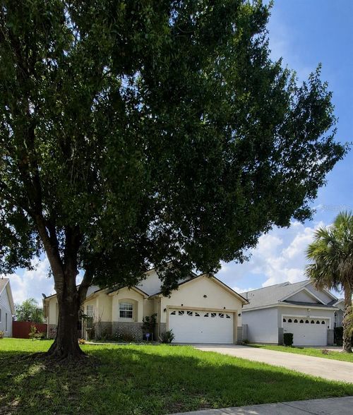 121 S Roma Way, KISSIMMEE, FL, 34746 | Card Image