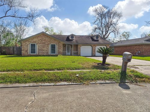 103 Ironwood St, Lake Jackson, TX, 77566-5748 | Card Image