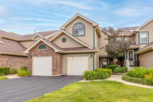 951 Ridgefield Ln, Wheeling, IL, 60090-5955 | Card Image