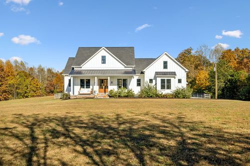 890 Hackberry Ln, Nunnelly, TN, 37137-0607 | Card Image