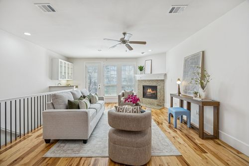 apt-304-2606 Shelby Ave, Dallas, TX, 75219-4053 | Card Image