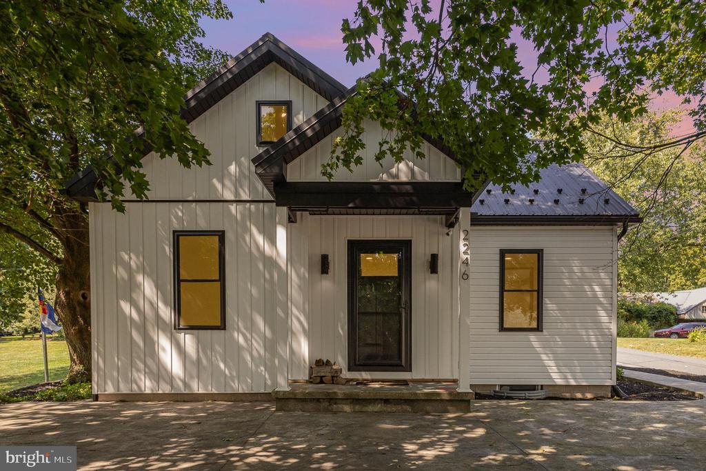 Meadow View Rd, Manheim, PA 17545