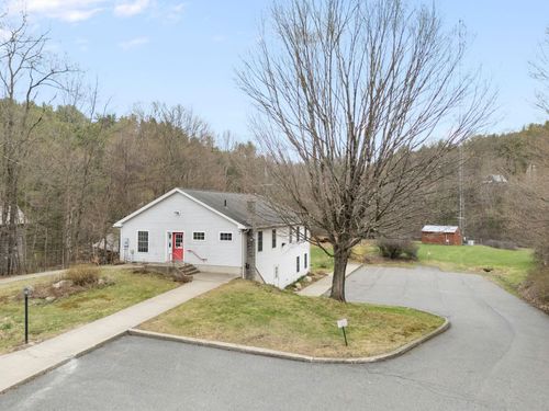 458 Williams Street, Brattleboro, VT, 05301 | Card Image