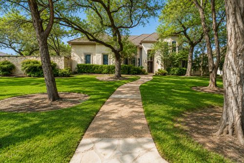 8616 Mendocino Dr, Austin, TX, 78735-1423 | Card Image