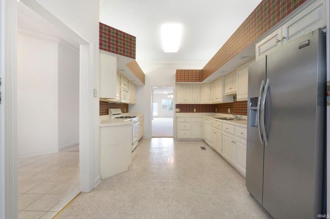 1851 N High Pointe Ct, Condo with 2 bedrooms, 3 bathrooms and null parking in Bluffton IN | Image 14