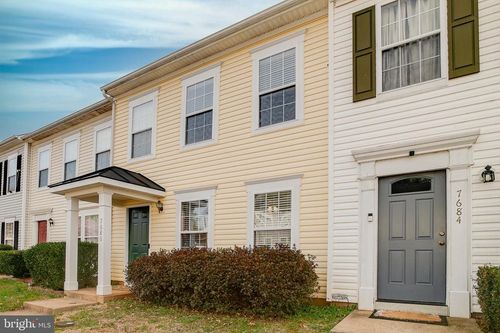 7686 Wankoma Dr, REMINGTON, VA, 22734-9620 | Card Image