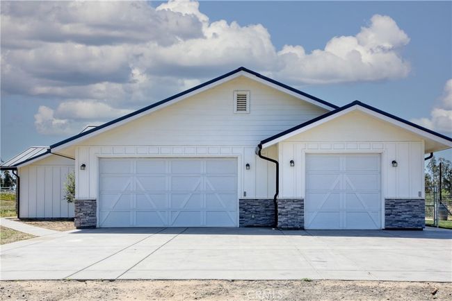 3 Car Garage | Image 4