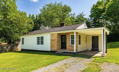 409 Melrose St, Maryville, TN, 37803-4815 | Card Image