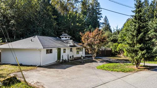 45942 Sleepy Hollow Rd, Cultus Lake, BC, V2R5A8 | Card Image