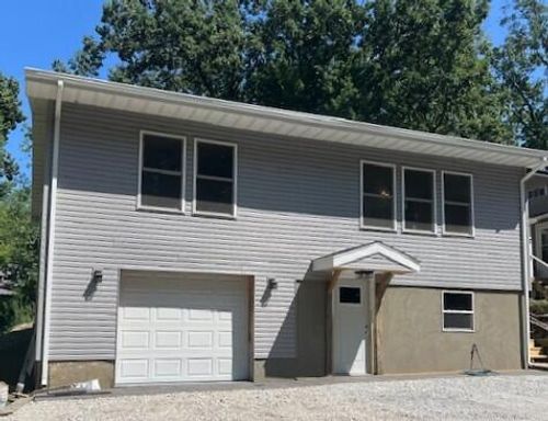 5104 Greenwood Ave, Valparaiso, IN, 46383 | Card Image