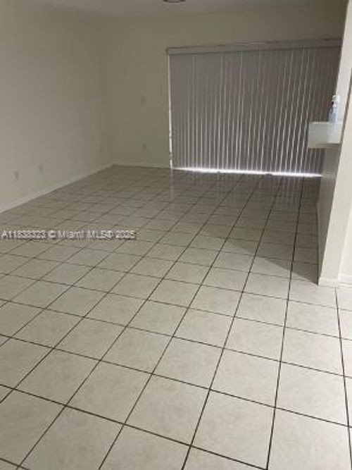 tc1l-9617 Sw 138th Ave, Miami, FL, 33186-6898 | Card Image