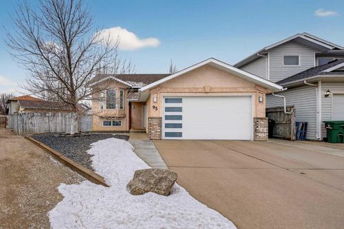 95 Stoney Cres W, Lethbridge, AB, T1K7B2 | Card Image