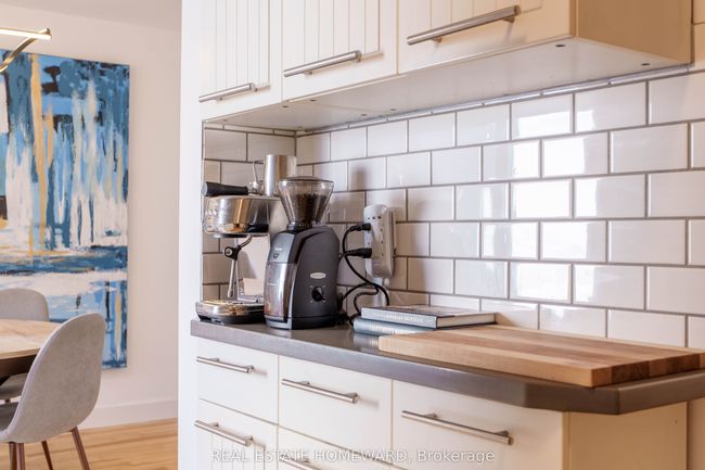 98 Edwin Ave, House attached with 2 bedrooms, 2 bathrooms and 1 parking in Toronto ON | Image 13
