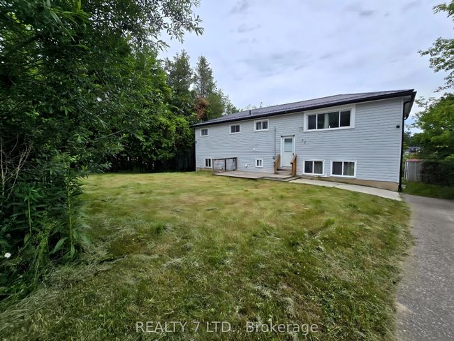 22 Lawrence St N, House other with 4 bedrooms, 2 bathrooms and null parking in Peterborough ON | Image 9