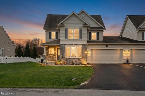 17927 Constitution Cir, HAGERSTOWN, MD, 21740-2465 | Card Image