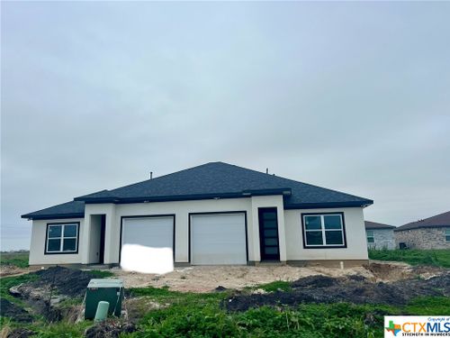 123 W Aimable St, Port Lavaca, TX, 77979-1628 | Card Image