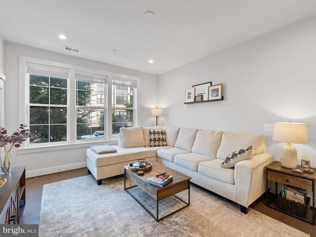 APT-103 - 2324 Wind Charm St, Condo with 2 bedrooms, 2 bathrooms and null parking in HERNDON VA | Image 6