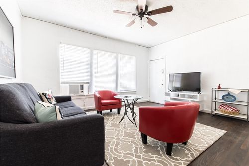 apt-4-320 W Canty St, Dallas, TX, 75208-4346 | Card Image